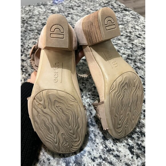 Earth Seneca Dark Blush Nubuck Leather SZ 7 - Picture 8 of 8